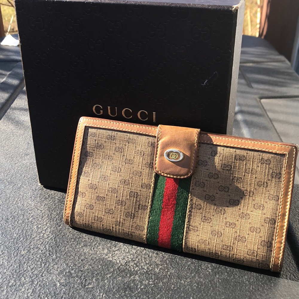 GUCCI Sherry line GG Wallet